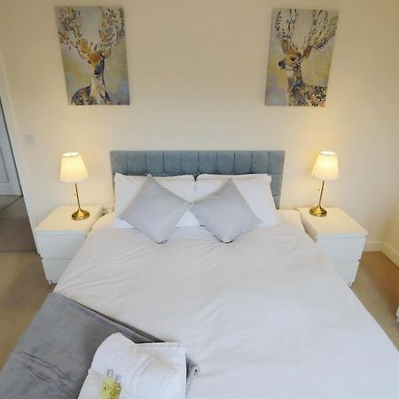 Easytravel Luxury Nec/Airport 3 Beds House Daire Birmingham Dış mekan fotoğraf