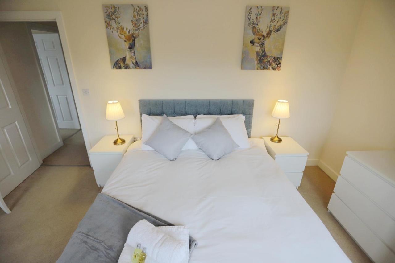 Easytravel Luxury Nec/Airport 3 Beds House Daire Birmingham Dış mekan fotoğraf