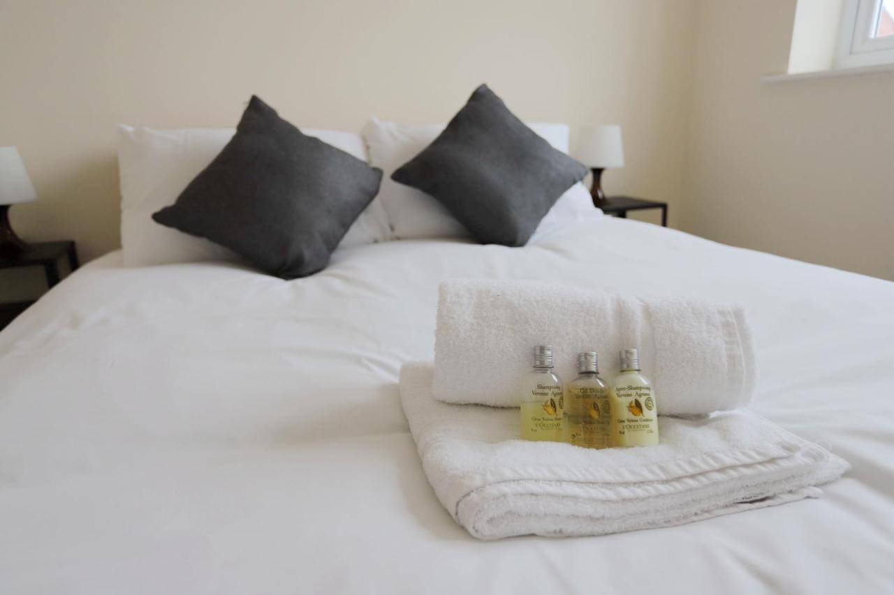 Easytravel Luxury Nec/Airport 3 Beds House Daire Birmingham Dış mekan fotoğraf