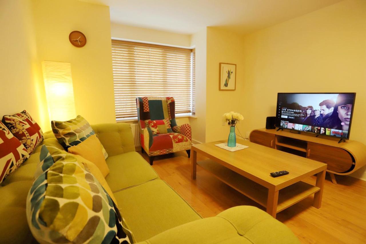 Easytravel Luxury Nec/Airport 3 Beds House Daire Birmingham Dış mekan fotoğraf